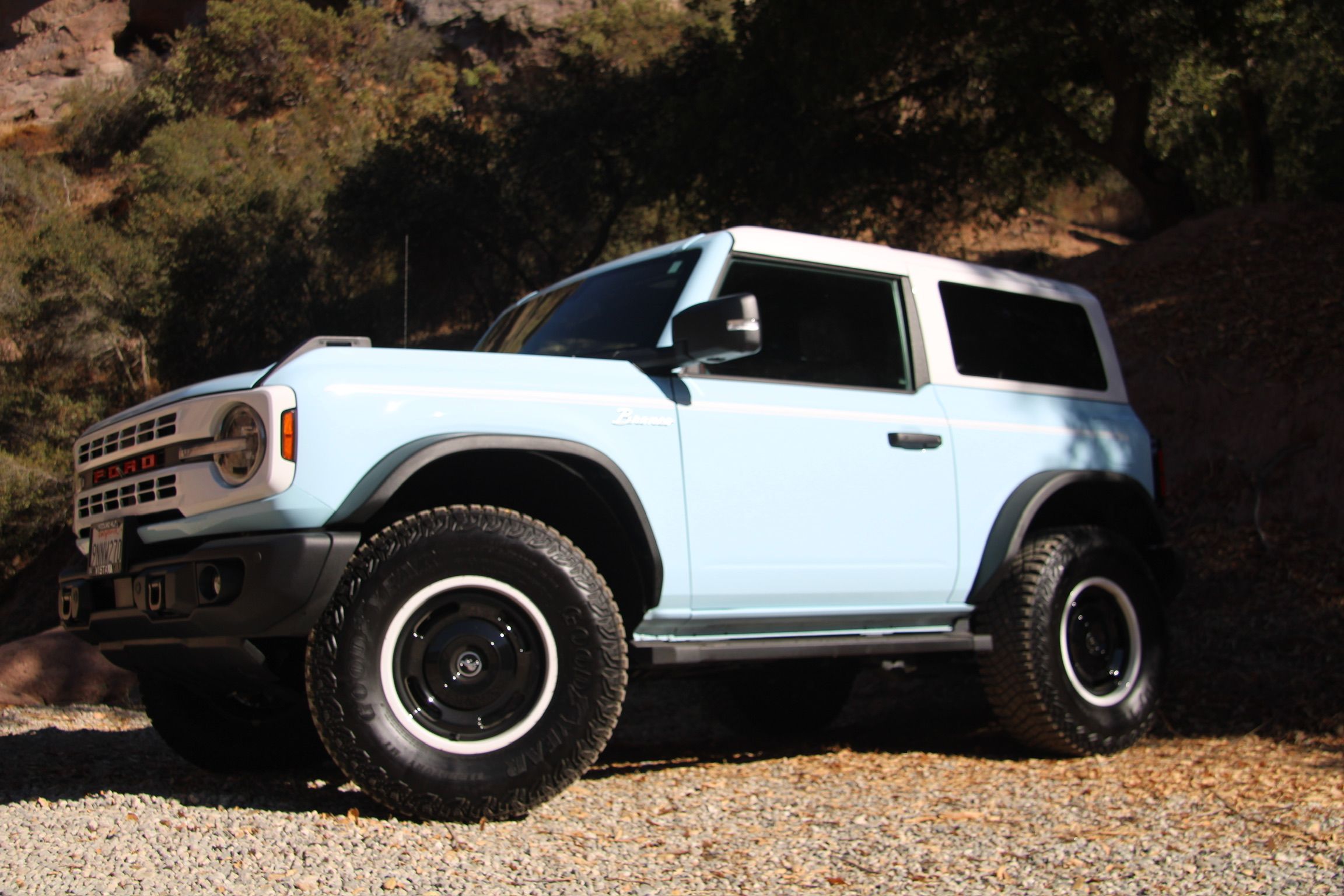 Used 2024 Ford Bronco Heritage Edition AWD/4WD image 1