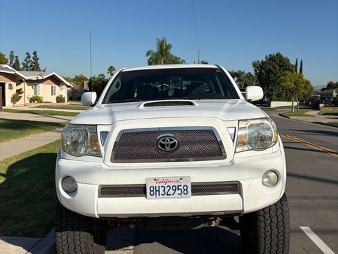 Used 2007 Toyota Tacoma PreRunner w/ TRD Sport Pkg #1 image 5