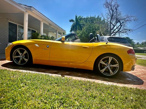 Used 2012 BMW Z4 sDrive28i image 6