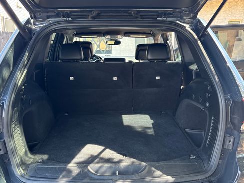 Used 2018 Jeep Grand Cherokee Altitude image 14