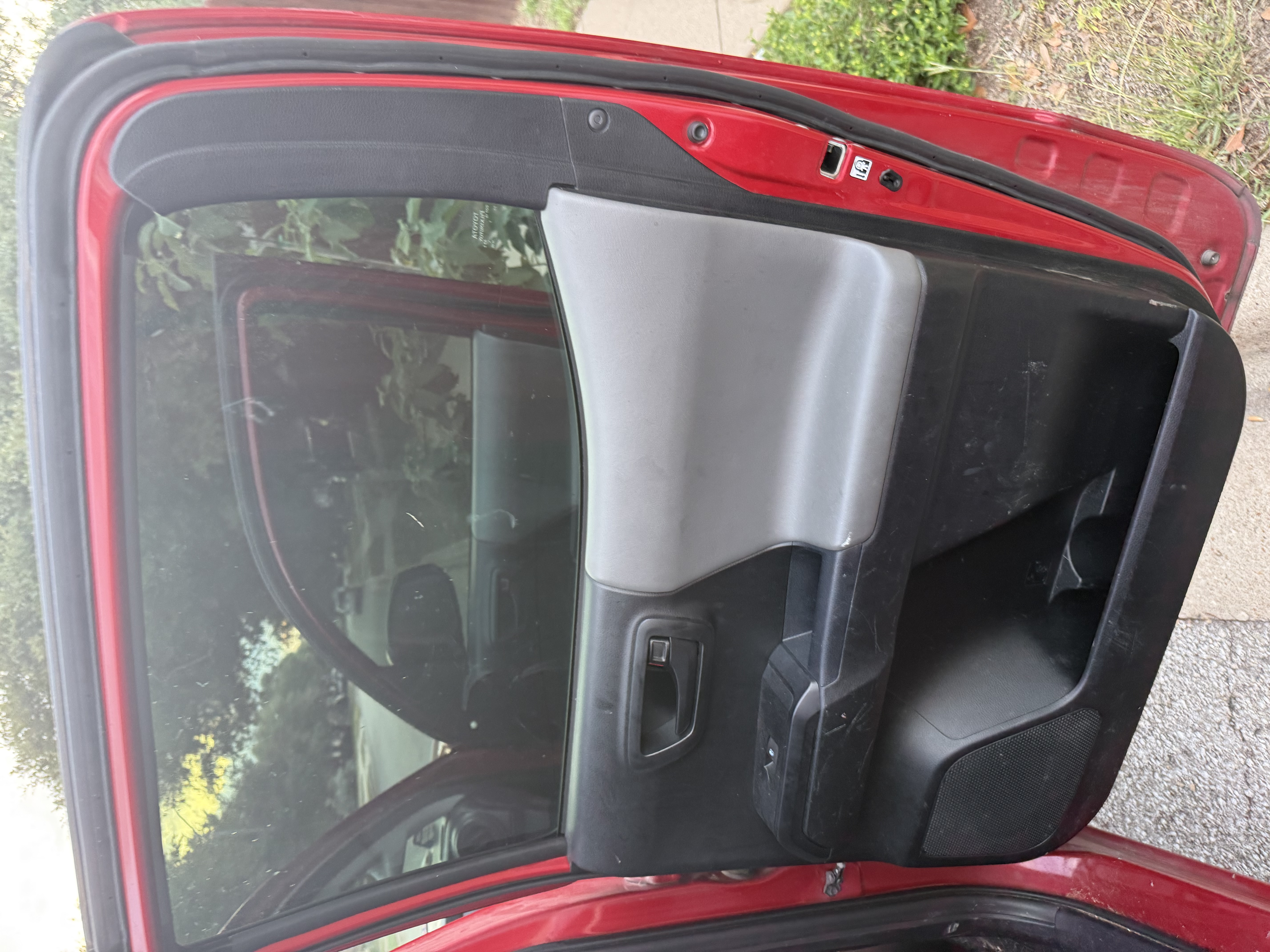 Used 2017 Toyota Tacoma SR w/ SR Convenience Package RWD image 16