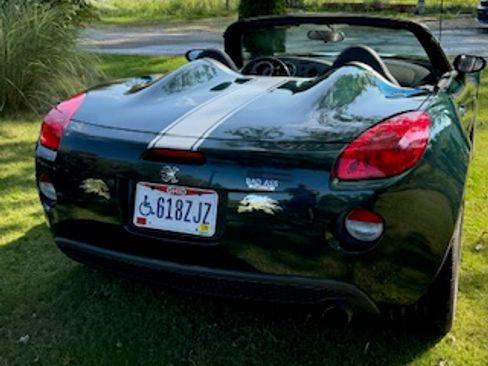 Used 2006 Pontiac Solstice Convertible w/ Premium Package image 10
