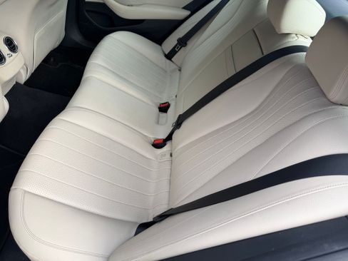 Used 2017 Mercedes-Benz E 300 image 7
