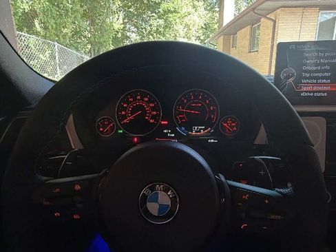 Used 2016 BMW 340i xDrive Sedan AWD/4WD image 5