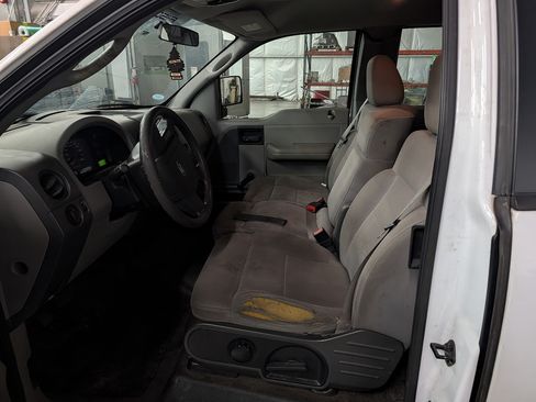 Used 2005 Ford F150 XL image 8