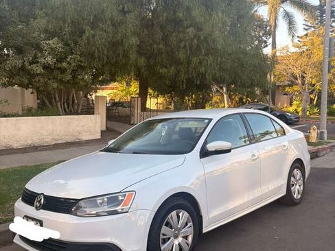 Used 2014 Volkswagen Jetta SE image 1