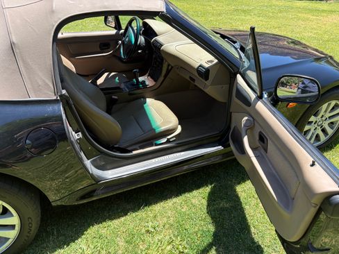 Used 1997 BMW Z3 2.8 RWD image 10