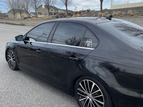 Used 2012 Volkswagen Jetta SEL FWD image 6