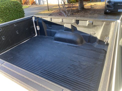 Used 2015 Toyota Tundra SR5 image 14