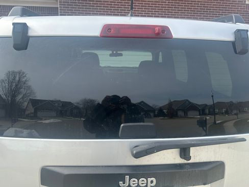 Used 2010 Jeep Liberty Sport w/ Popular Equipment Group image 12