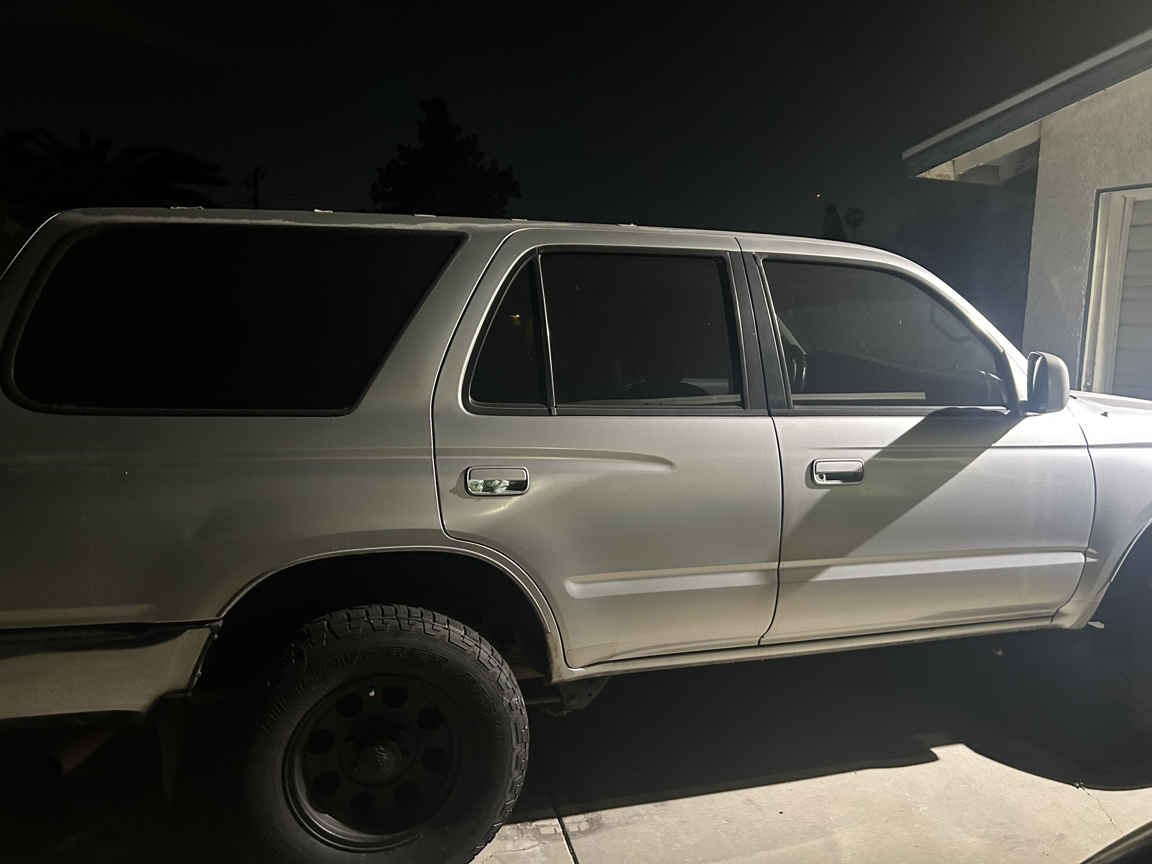 Used 2002 Toyota 4Runner SR5 RWD image 11