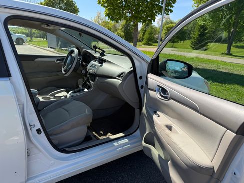 Used 2014 Nissan Sentra S FWD image 12