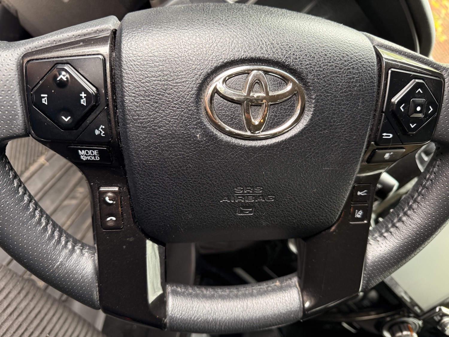 Used 2022 Toyota 4Runner TRD Off-Road AWD/4WD image 18