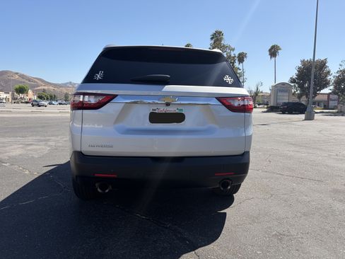 Used 2020 Chevrolet Traverse LS w/ LPO, Cargo Package FWD image 9