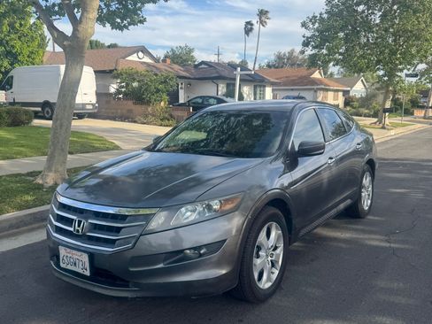Used 2011 Honda Crosstour EX-L image 1