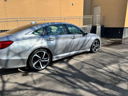 Used 2019 Honda Accord Sport image 12