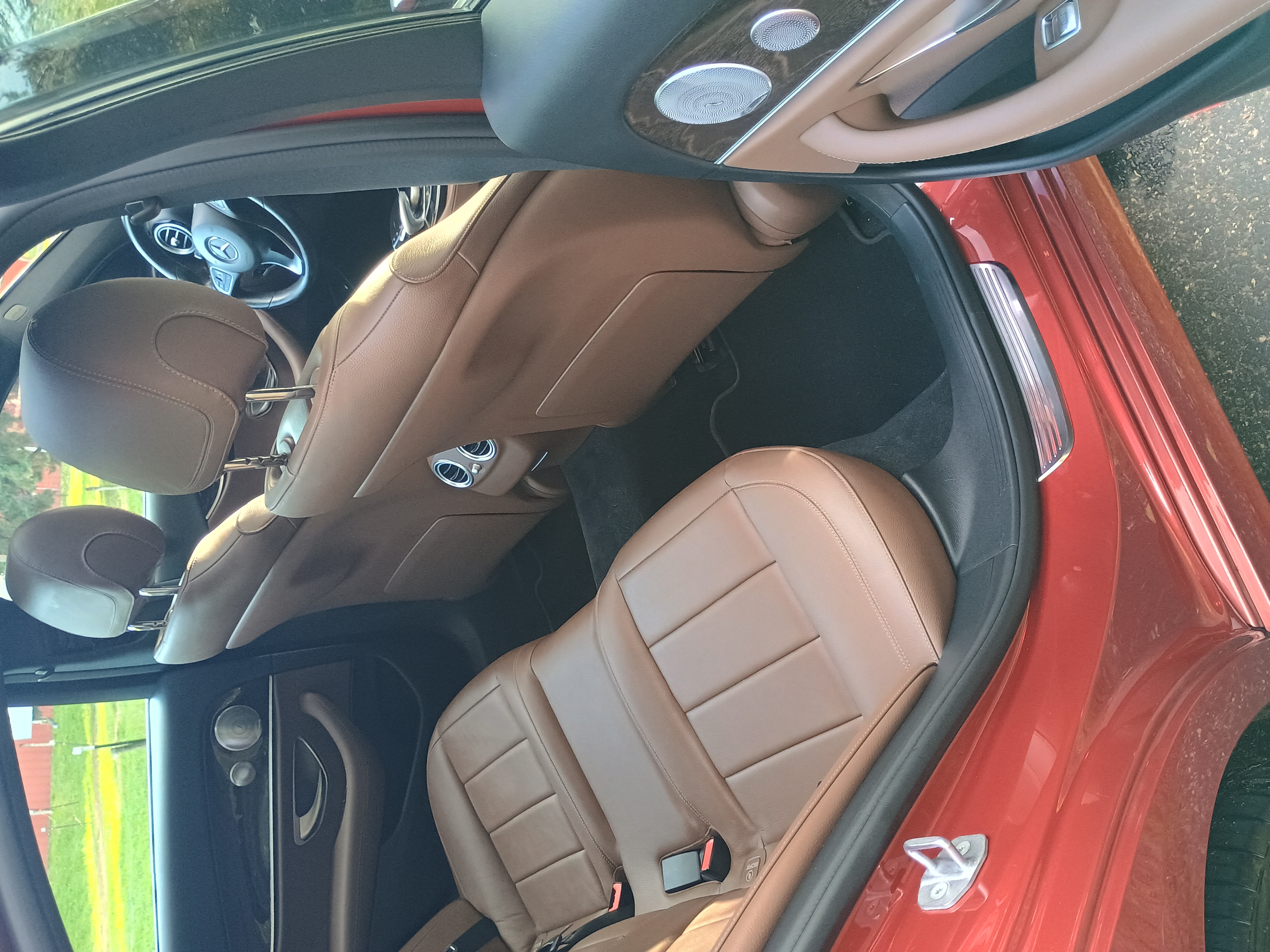 Used 2018 Mercedes-Benz E 400 4MATIC Sedan image 12