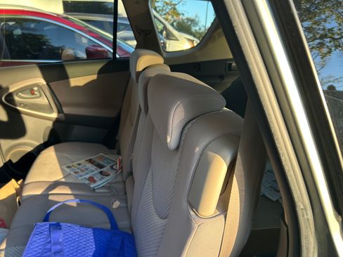 Used 2008 Toyota RAV4 4WD image 8