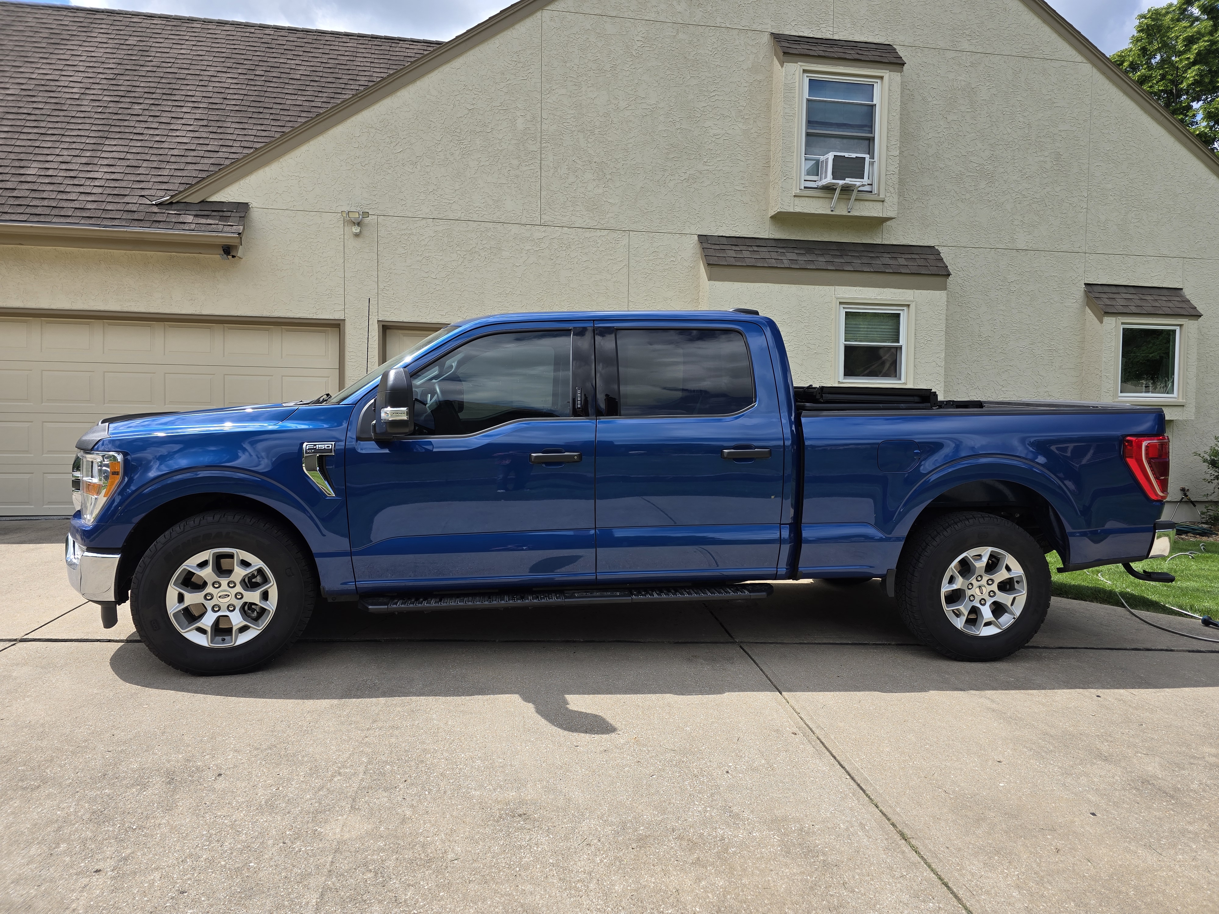 Used 2022 Ford F150 XLT w/ Equipment Group 301A Mid RWD image 2