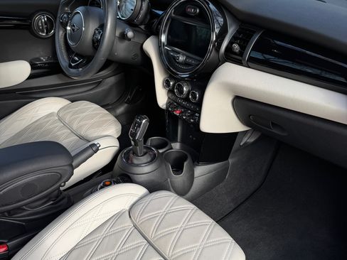 Used 2020 MINI Cooper S image 15