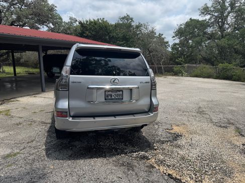 Used 2017 Lexus GX 460 AWD/4WD image 6