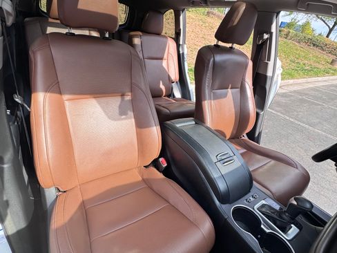 Used 2018 Toyota Highlander Limited Platinum AWD/4WD image 13