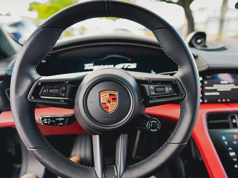 Used 2025 Porsche Taycan GTS image 23