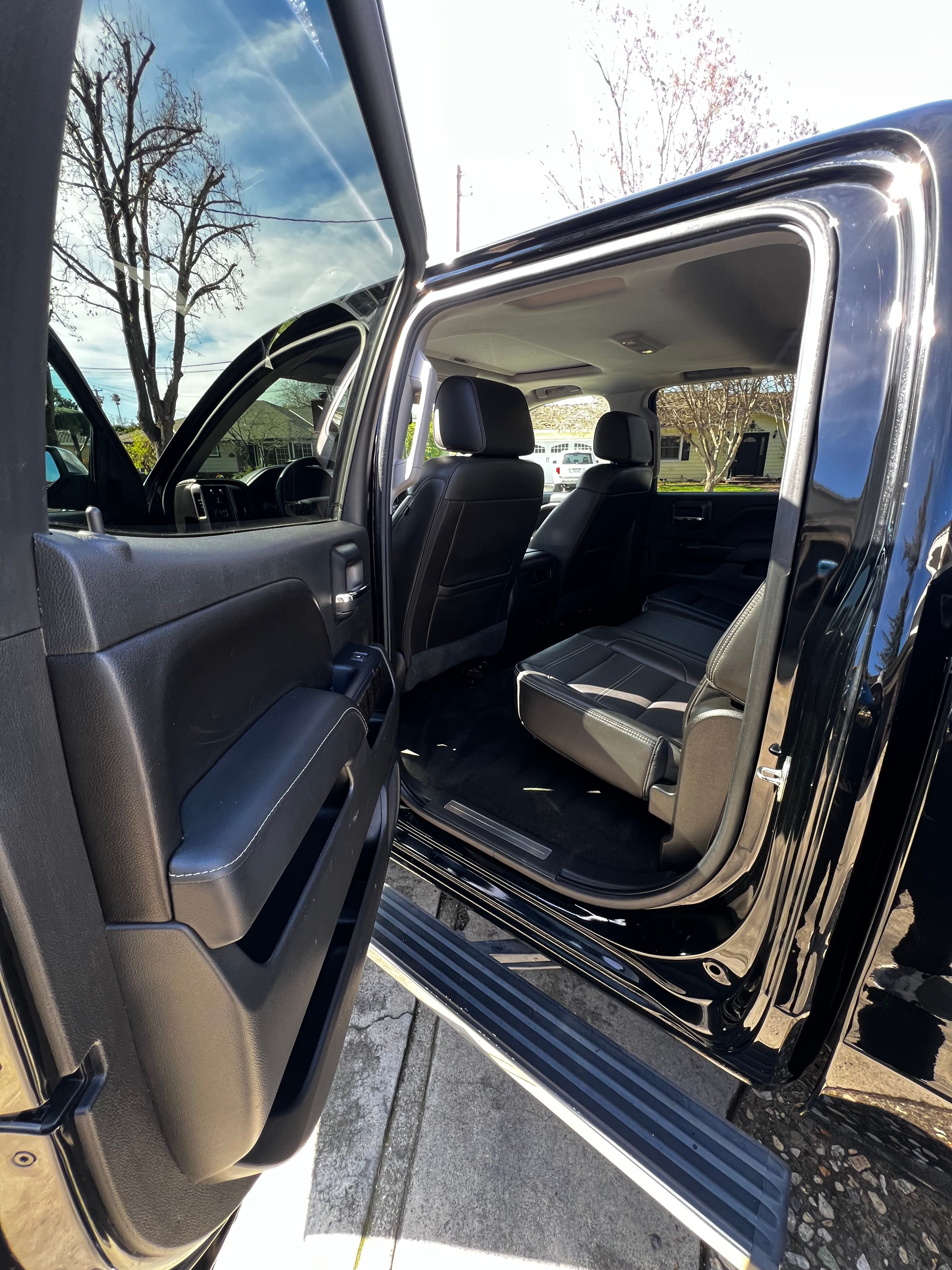 Used 2016 GMC Sierra 1500 Denali w/ Enhanced Driver Alert Package AWD/4WD image 5
