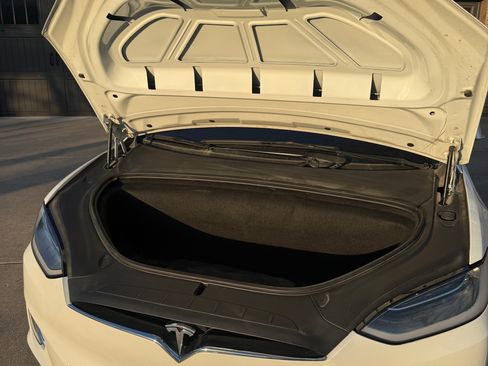 Used 2019 Tesla Model X Long Range image 13