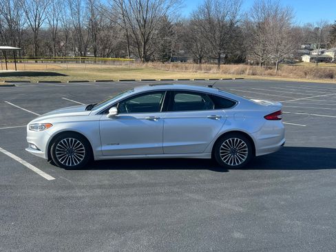 Used 2017 Ford Fusion Titanium image 5