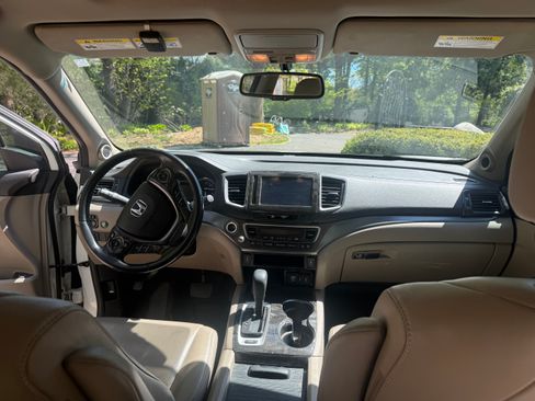 Used 2017 Honda Pilot EX-L image 10