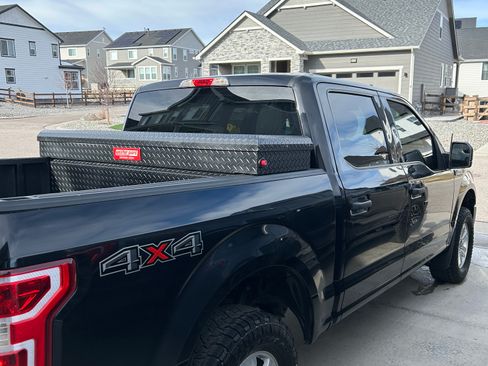 Used 2020 Ford F150 XLT image 2