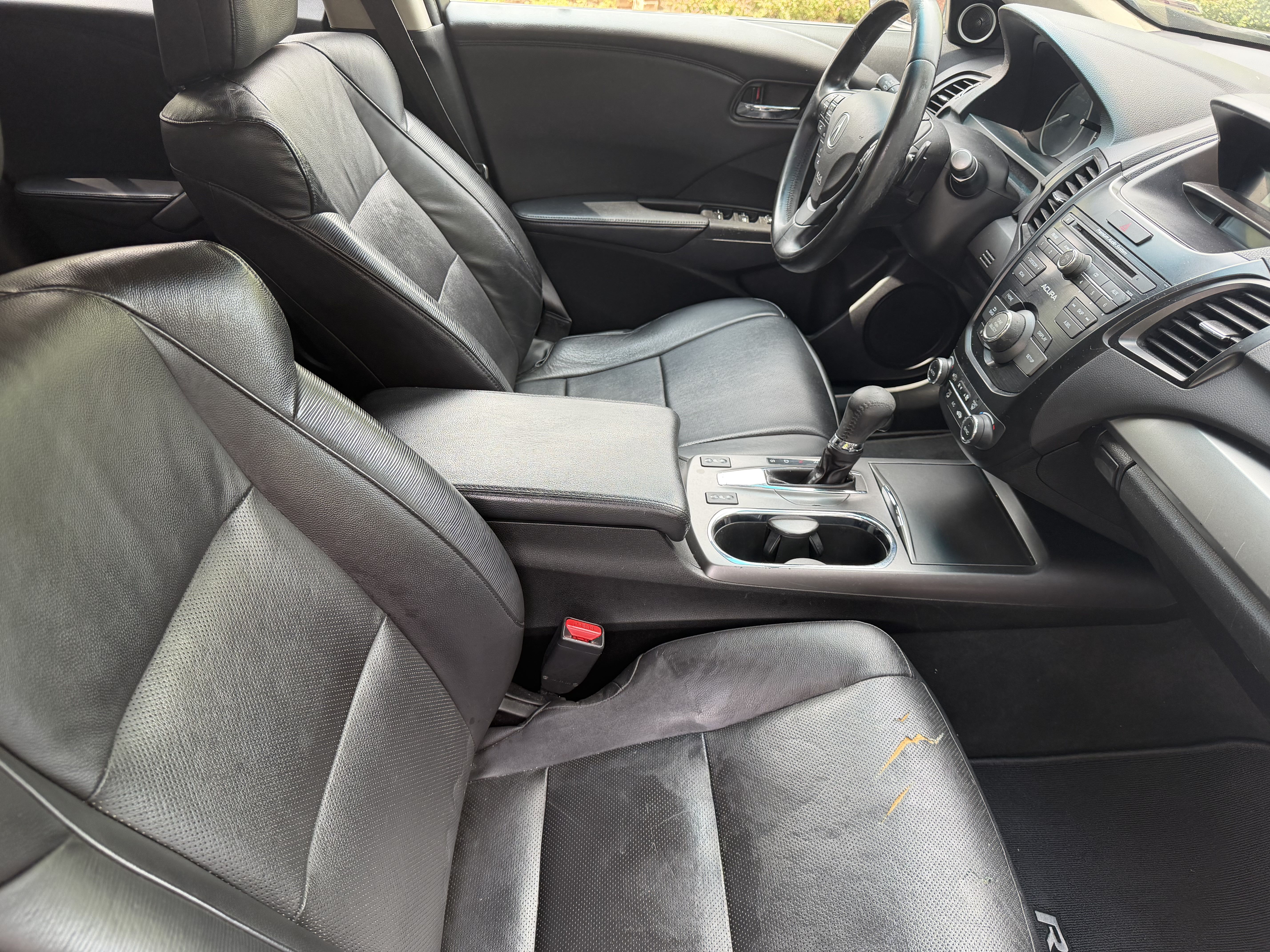 Used 2013 Acura RDX AWD image 2
