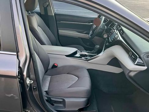 Used 2020 Toyota Camry LE w/ Carpet Mat Package image 11