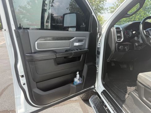 Used 2023 RAM 2500 Big Horn w/ Level 1 Equipment Group AWD/4WD image 17