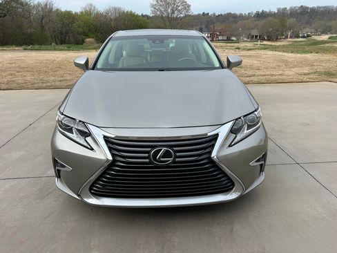 Used 2016 Lexus ES 350 350 Sedan 4D w/ Luxury Package w/Wood Trim image 1