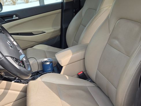 Used 2016 Hyundai Tucson Limited w/ Option Group 03 image 10