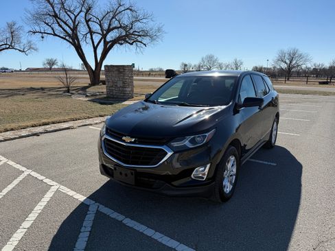 Used 2018 Chevrolet Equinox LT image 9