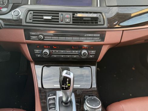 Used 2015 BMW 528i xDrive 528i xDrive Sedan 4D image 19