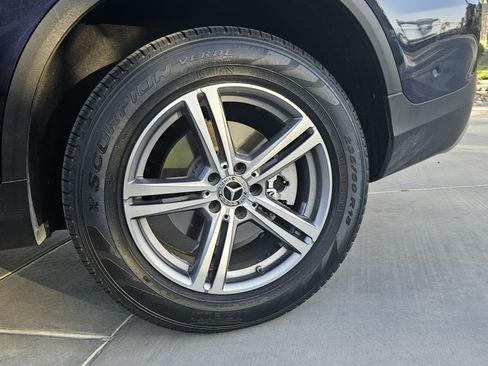 Used 2021 Mercedes-Benz GLC 300 300 Sport Utility 4D image 11