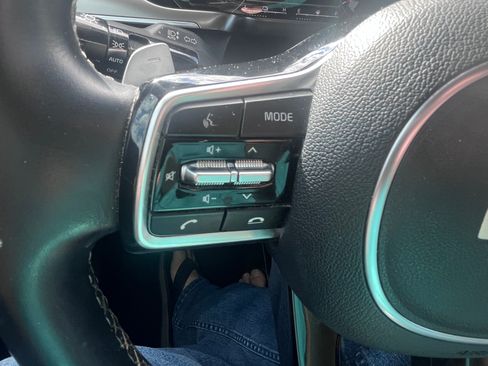 Used 2023 Kia Sorento EX image 14