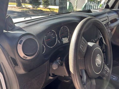 Used 2012 Jeep Wrangler Sport image 10