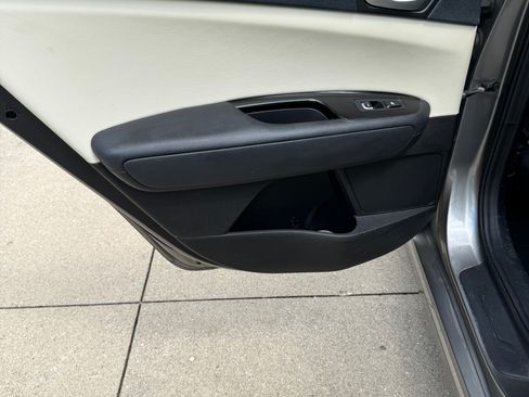 Used 2018 Kia Optima SX w/ Technology Package FWD image 6