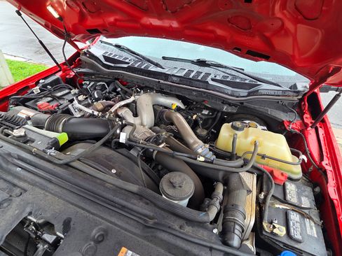 Used 2021 Ford F250 XLT w/ XLT Value Package image 27