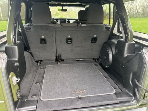 Used 2021 Jeep Wrangler Unlimited Sport image 8