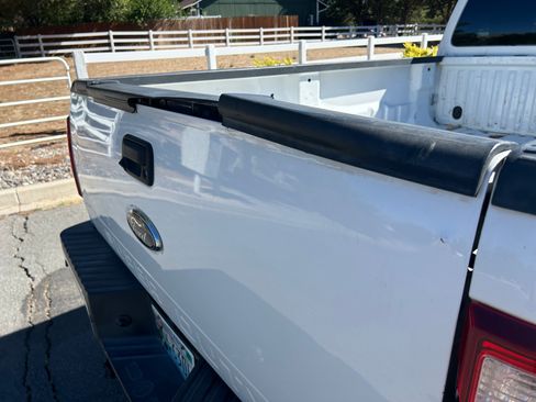 Used 2011 Ford F350 XLT w/ XLT Premium Pkg AWD/4WD image 13