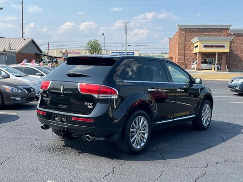 Used 2011 Lincoln MKX AWD w/ 102A Rapid Spec Order Code image 8