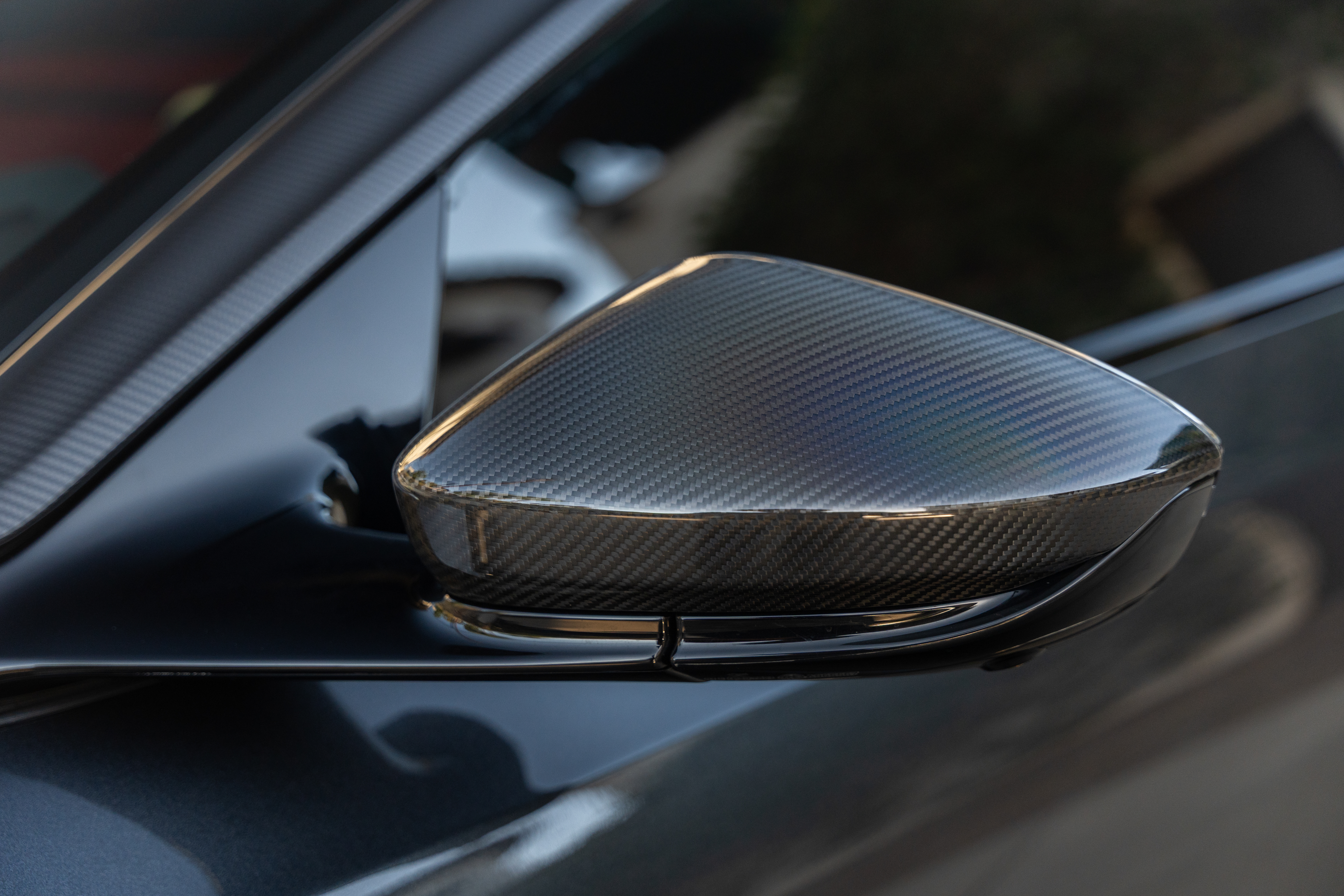 Used 2023 Aston Martin DBS Coupe RWD image 24