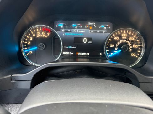 Used 2015 Ford F150 Lariat image 15