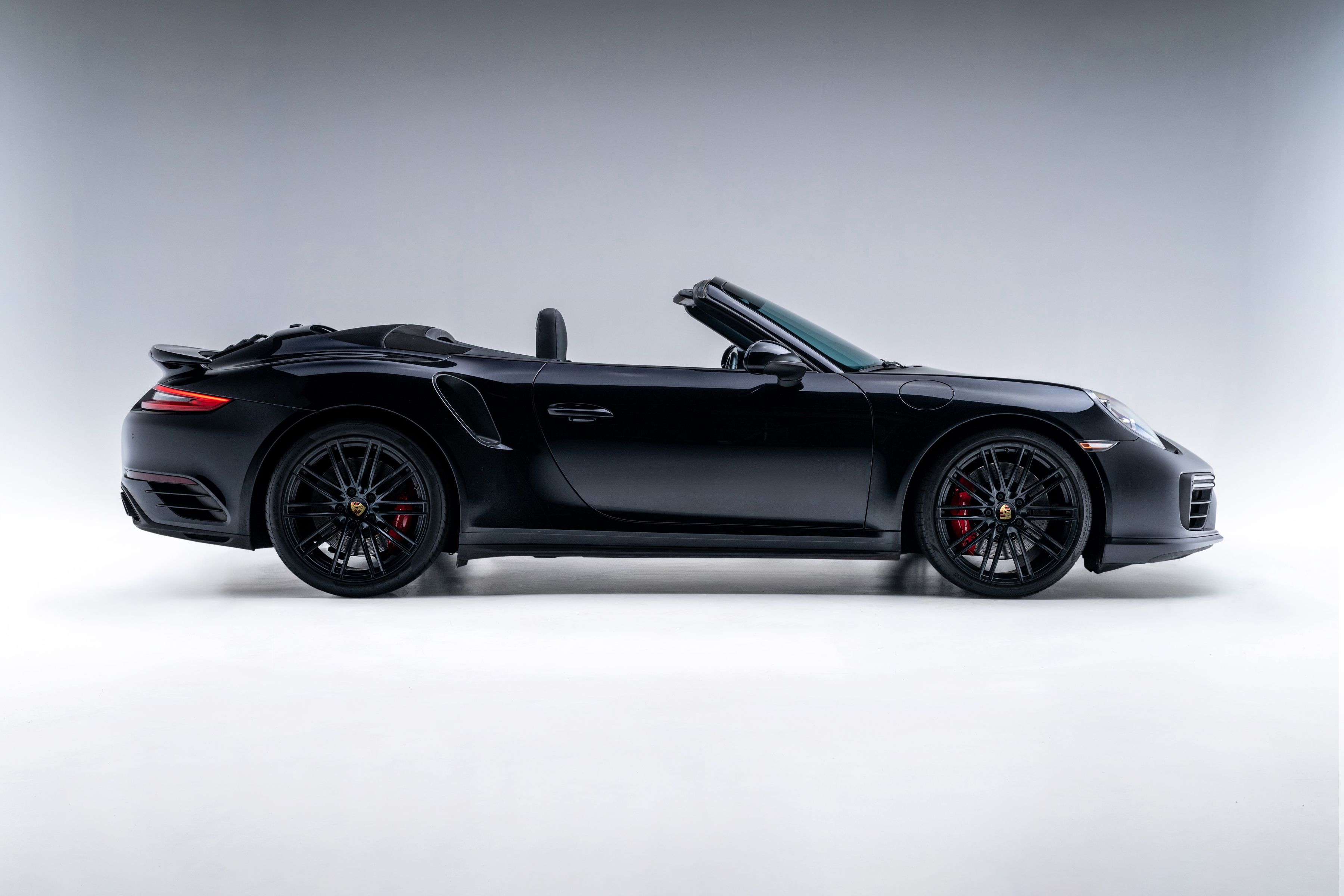 Used 2017 Porsche 911 Turbo AWD/4WD image 6